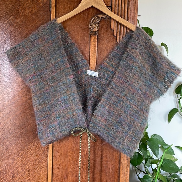 Vintage Woven Shawl Cardigan Sweater Wrap Handmade Crochet Knitted One Size - Picture 6 of 6